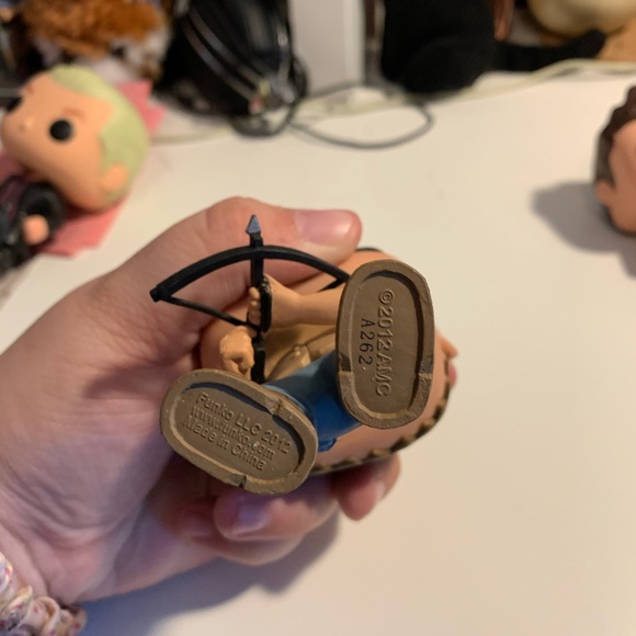 Funko Pop Walking Dead Daryl Dixon Vinyl Figure - Picture 3 of 3